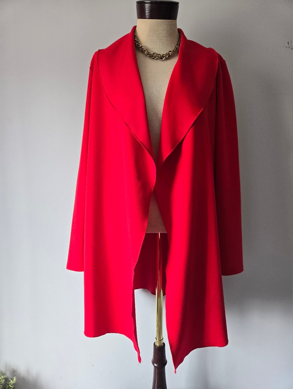 Joseph Ribkoff Lightweight Red Draped Open-Front Coat. Size 8